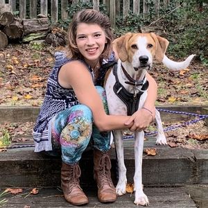 MEET YOUR POSHER, SARAH